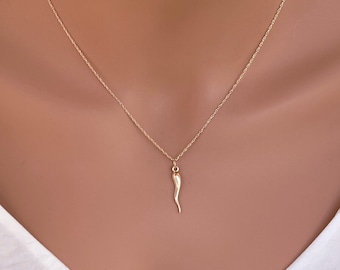 SMALL Italian Horn Pendant - 14k Gold Cornicello Necklace - Cornicello jewelry - Mini Gold Horn Pendant - Italian Gifts - Gold Horn Pendant