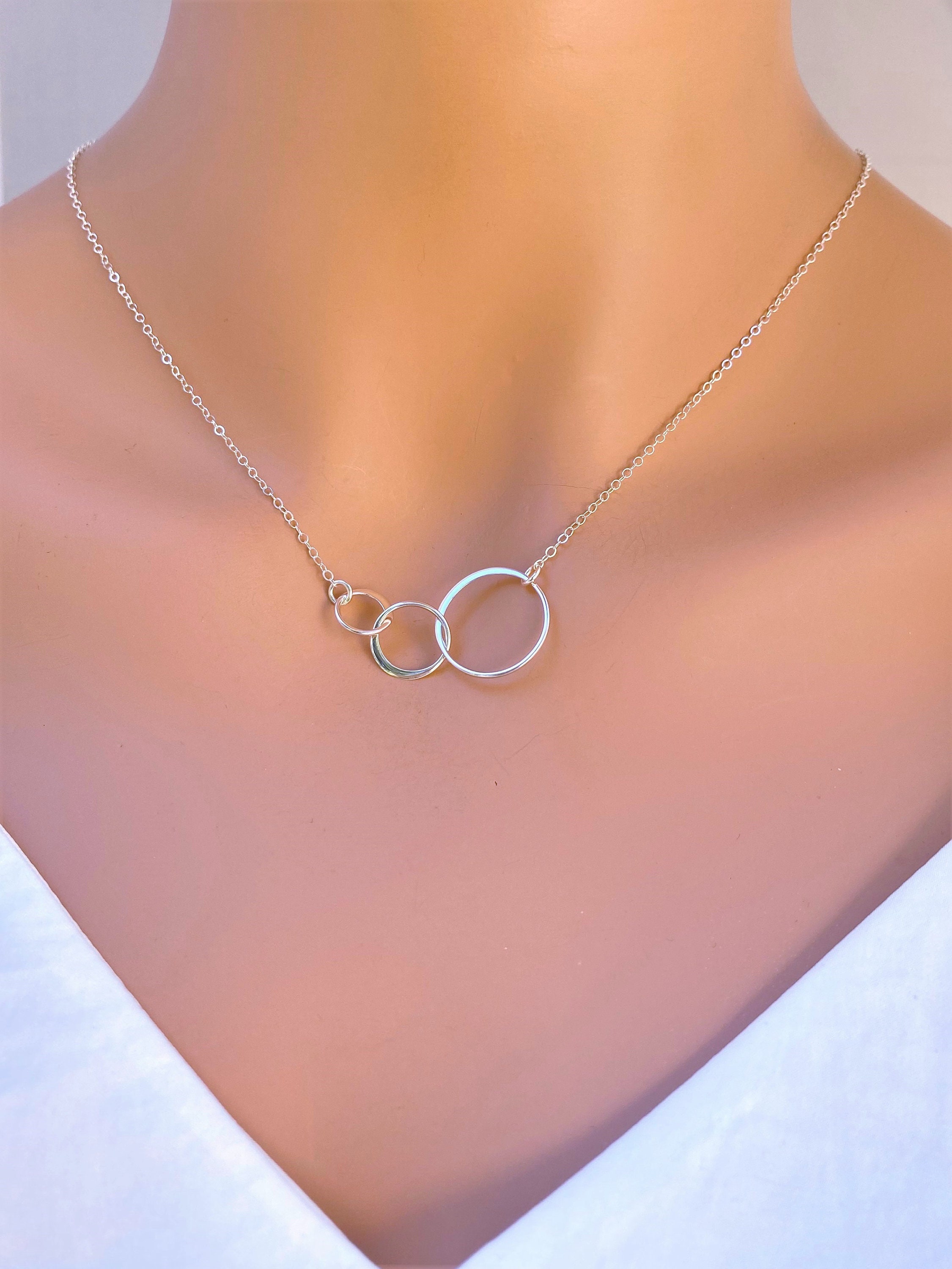 Tiffany & Co. 1837 Interlocking Circles Pendant Necklace | Interlocking  circle necklace, Circle pendant necklace, Circle pendant