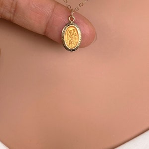 Kleiner 14K Solid Gelbgold Saint Christopher Oval Medaille Anhänger - kleine und leichte Saint Christopher Halskette - Schutz Schmuck