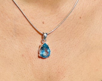 Blue topaz sterling silver pendant