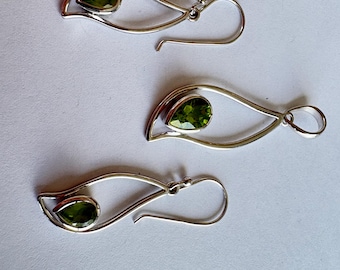 Peridot green sterling silver earrings and pendant