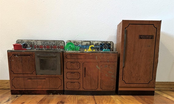 vintage toy kitchen set