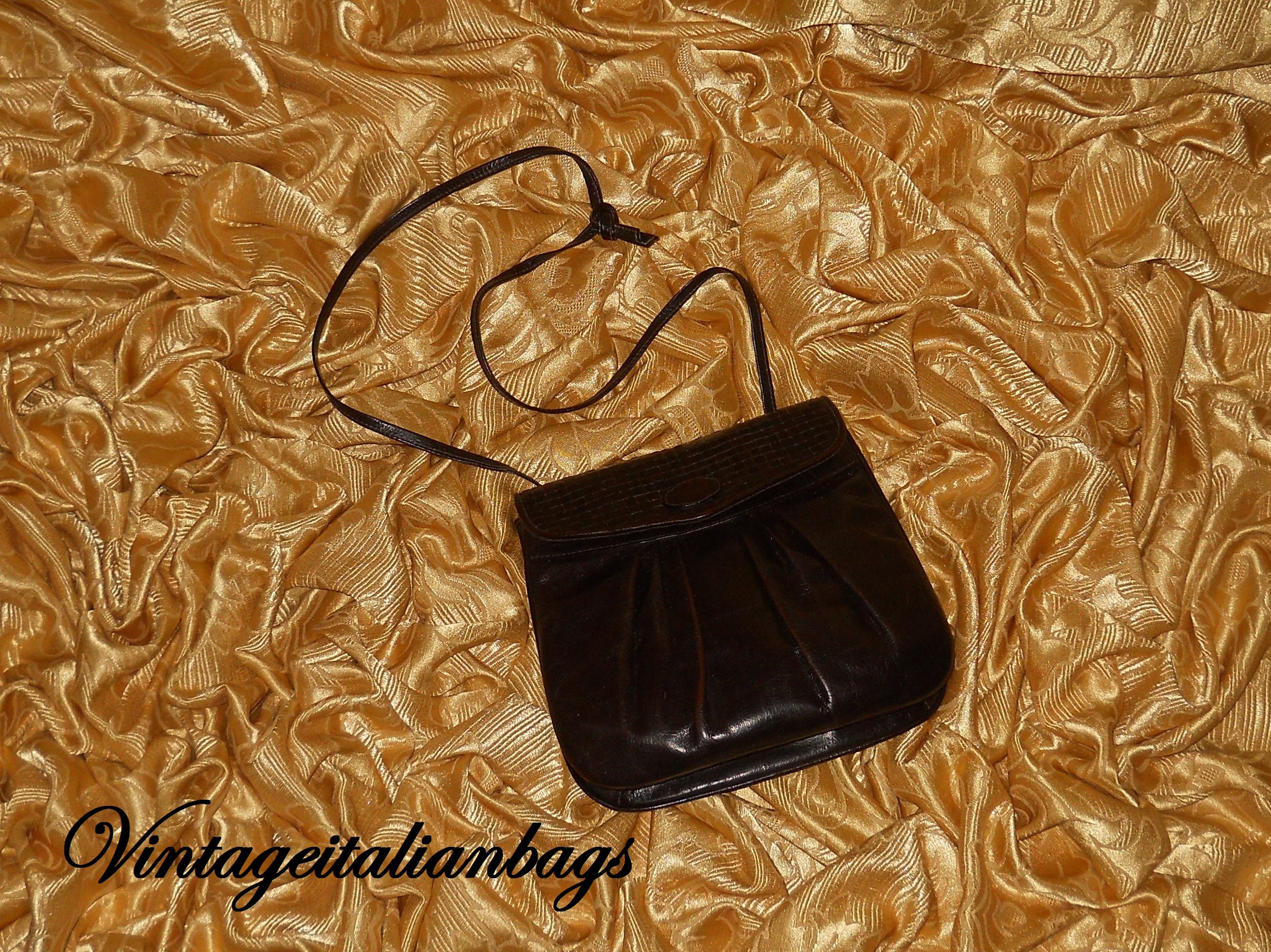 1970s Fendi Bag - Etsy 即納あり FENDI☆70's ショルダーバッグ vintage ハンドバッグ