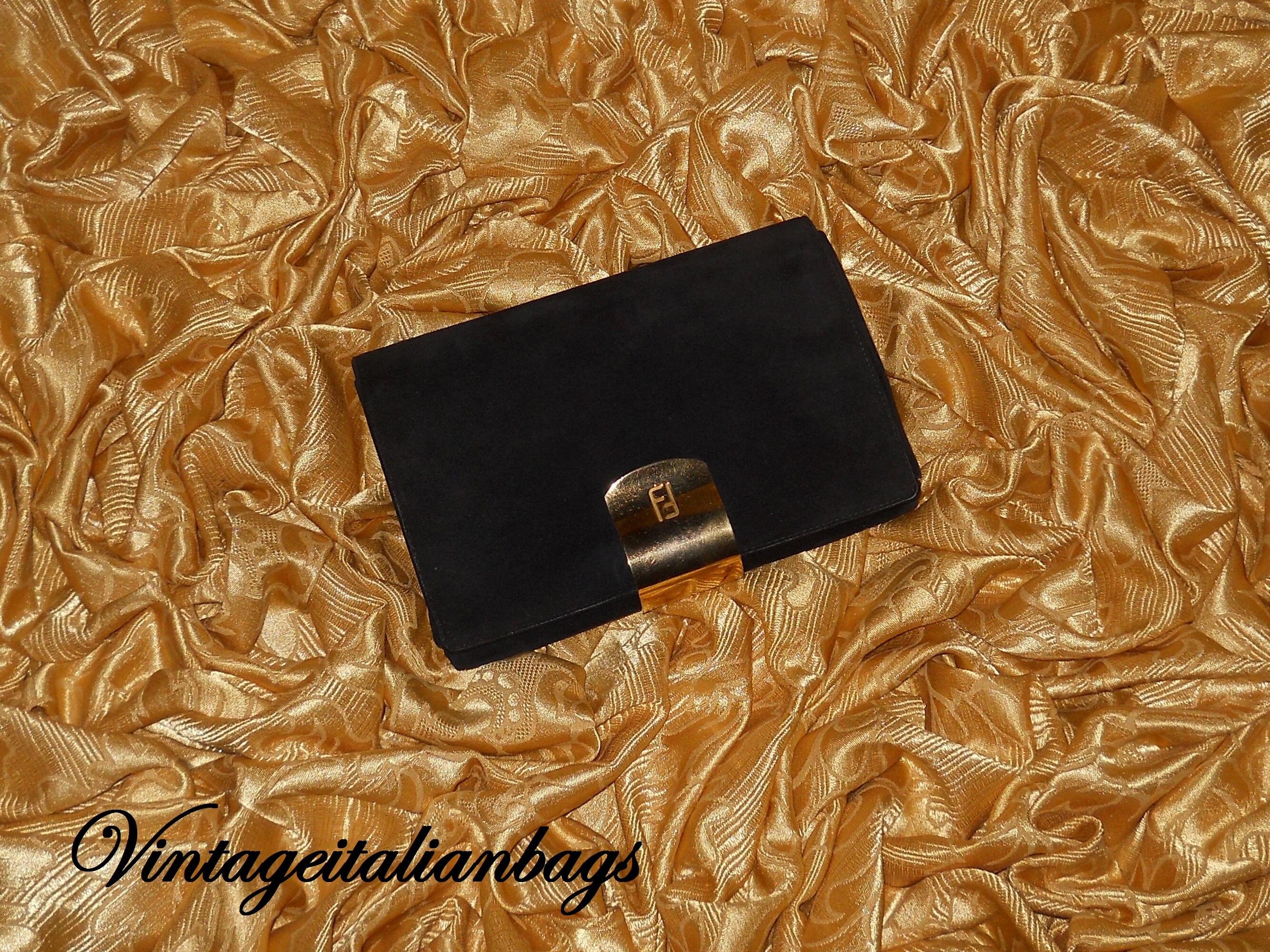 1980s Fendi Red Suede Metal Closure Pouch Bag – style - CHNGR