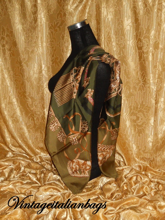 Genuine vintage Hermès scarf 100% silk "LES CAVALI