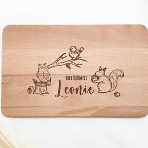 Kinder Frühstücksbrett personalisiert mit Name,  22x14 cm, Waldtiere, Geschenk Geburt, Baby, Frühstücksbrettchen, Babygeschenk Geburt