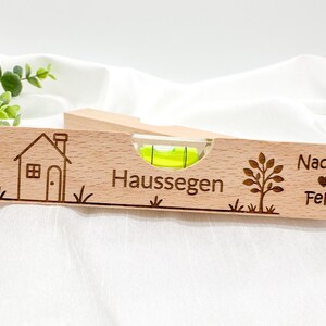 Personalisierte Wasserwaage mit Gravur – Hochzeitsgeschenk, Einzugsgeschenk, Richtfest Geschenk, Haussegen, Einweihungsgeschenk aus Holz immagine 8