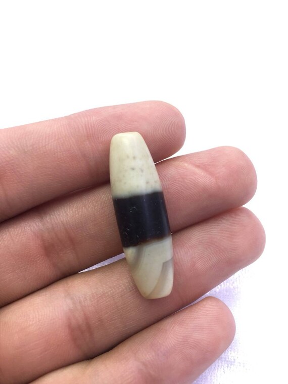 Rare Genuine Antique Ancient Old Afghan Suleimani Sulemani Solomon Hakik Aqeeq Aqiq Agate Triangle Pendant Gemstone Amulet Bead Jewelry Rare Genuine Antique Ancient Old Afghan Suleimani Sulemani Solomon Hakik Aqeeq Aqiq Agate Triangle Pendant Gemstone Amulet Bead Jewelry