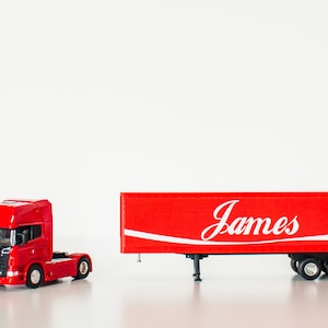 Camion semi remorque personnalisé, camion miniature personnalisé, jouet camion personnalisé, camion personnalisé prénom, jouet camion image 5