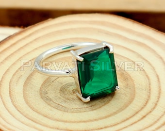Emerald Ring, Handmade 925 Sterling Silver Emerald Ring, Lab Created Emerald Ring, Engagement Ring, Dainty Ring, Designer Ring, Gift for Her