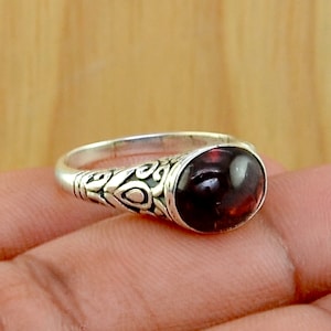 Natural Garnet Silver Ring, Natural Garnet 925 Sterling Silver Ring, Cabochon Garnet Handmade Silver Jewelry, Gemstone Jewelry, Boho Jewelry