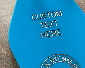 Custom Retro Motel Key Fob, YOUR CUSTOM TEXT, Custom Keychain, Housewarming Gift, Wedding Favor