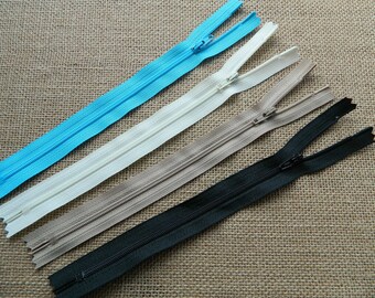 YKK 81cm//32 inch Nylon Open End Medium Weight No 5 Zip