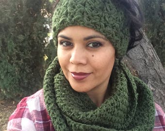 Scarf, Woman Scarf, Christmas Gift, Ear Warmer, Crochet Headband, Infinity Scarf, Winter accessory, Warm Headband, Christmas Gift.