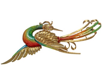 Beautiful brooch of bird 18kt yellow gold and colored enamel.