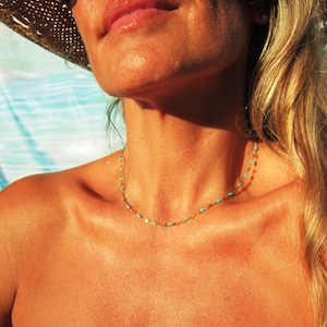 Türkis zierliche Gold Choker Halskette für Frauen in einem minimalistischen Boho Stil, handgemachte Schmuck benutzerdefinierte Halskette personalisiertes Geschenk für sie. Bild 3