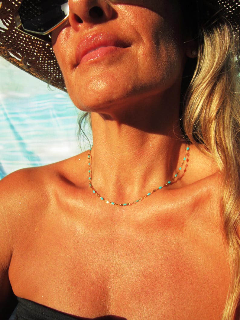 Türkis zierliche Gold Choker Halskette für Frauen in einem minimalistischen Boho Stil, handgemachte Schmuck benutzerdefinierte Halskette personalisiertes Geschenk für sie. Bild 3