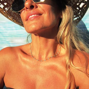 Türkis zierliche Gold Choker Halskette für Frauen in einem minimalistischen Boho Stil, handgemachte Schmuck benutzerdefinierte Halskette personalisiertes Geschenk für sie. Bild 4