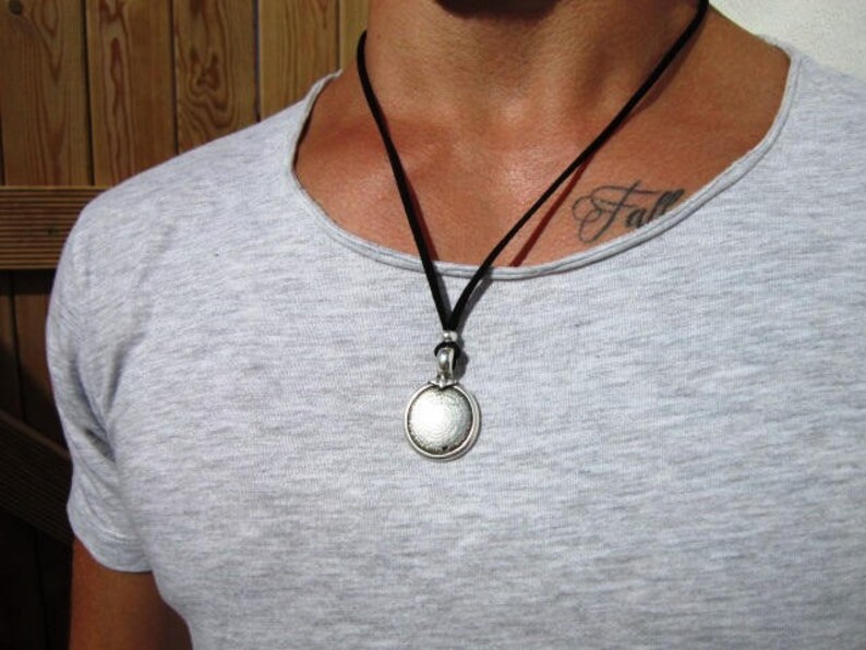 pendant mens necklace