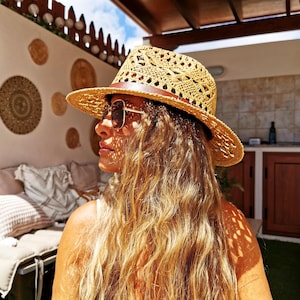 Custom cowboy hat for women – straw summer hat, handmade western style, personalized festival gift, bride hat gift for her