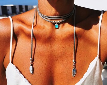 Naszyjnik ze skóry choker z turkusem i emalią, srebrny, koralikowy • Biżuteria ręcznie robiona w stylu boho