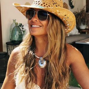 Handgemaakte stro turquoise zonnehoeden, Boho cowboyhoeden voor dames, boho strandfestivalhoed, zomerhoed, boho cowgirl hoeden voor dames afbeelding 3