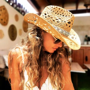 Straw summer hat for women – custom cowboy hat, handmade western look, festival-ready gift idea, bride hat gift for her