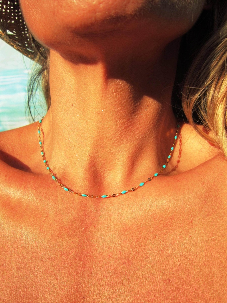 Türkis zierliche Gold Choker Halskette für Frauen in einem minimalistischen Boho Stil, handgemachte Schmuck benutzerdefinierte Halskette personalisiertes Geschenk für sie. Bild 2