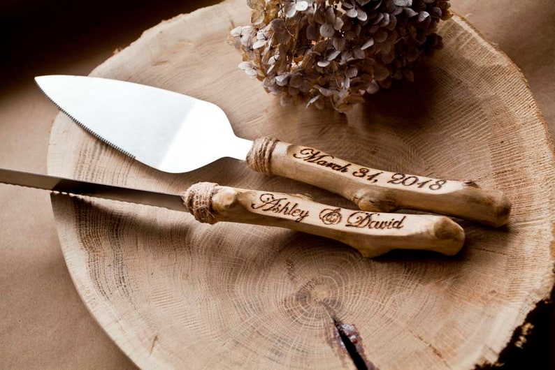 Cake knife set/Rustic cake server/ Wood Wedding knife/ Wedding cake set/ Rustic wedding Personalized server/ Driftwood wood/ Wedding gift image 6