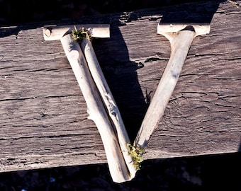 V Driftwood Letters,Wooden Wall Letter,Rustic Ampersand,  Home Art, Family Name, Rustic Wall Letter