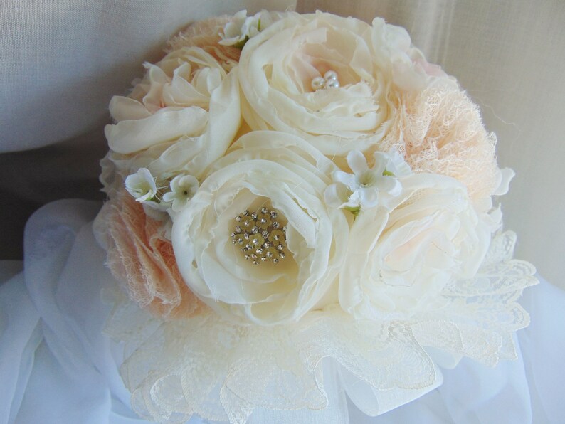 Handmade fabric flowres brooches bouquet