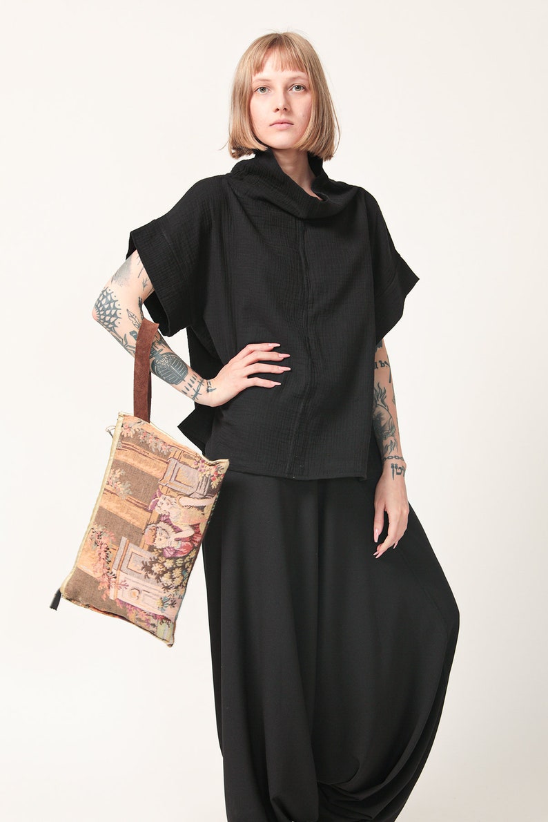 Loose Oversize Black Cotton Top image 7