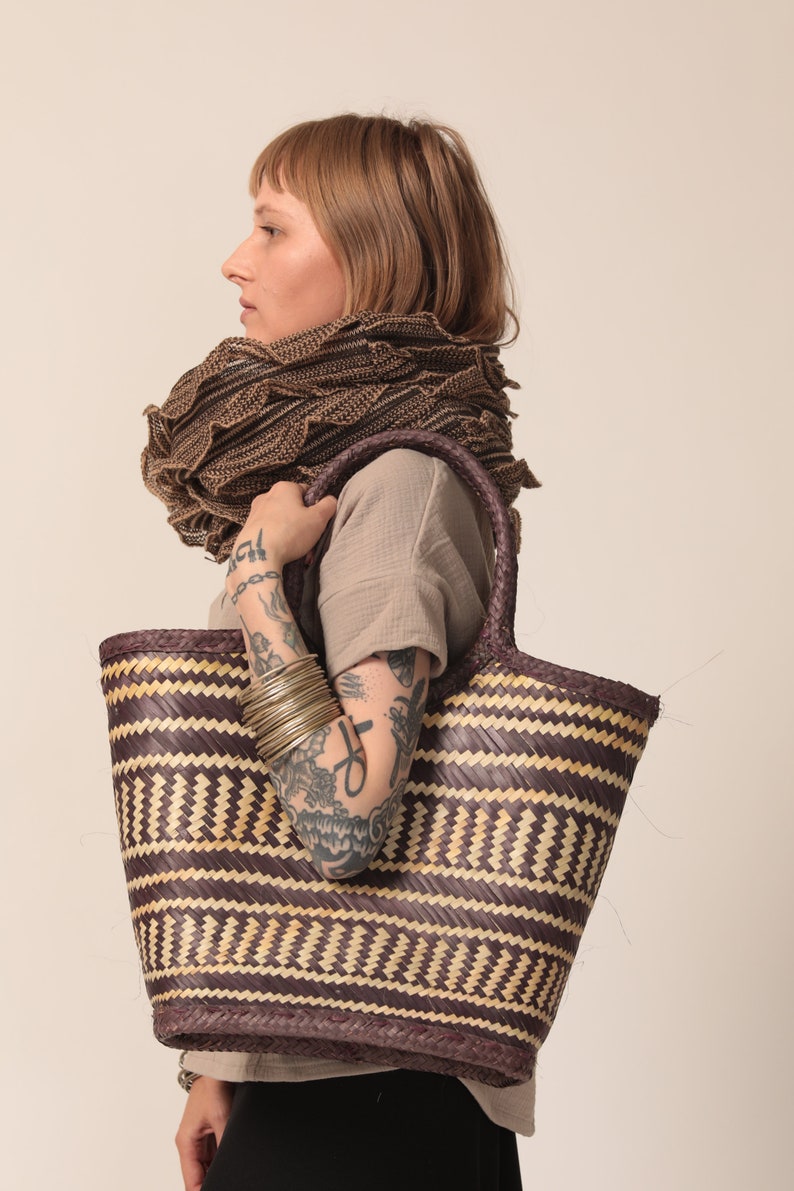 Écharpe Infinity, écharpe unique faite à la main, écharpe en laine Frill, écharpe brune, écharpe beige image 3