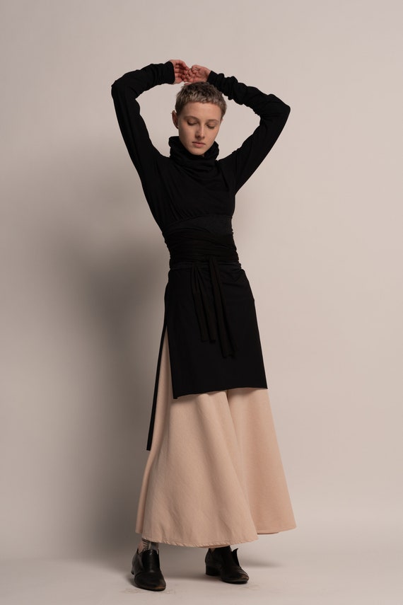 black waist sash