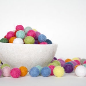 1 cm Felt Balls, Felted Wool Balls, Handmade Wool Felt Balls, Pom Pom Balls - CHOOSE YOUR OWN Colors of Felt Balls