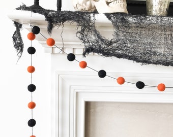 Halloween Felt Ball Garland, Black and Orange Pom Pom Garland, Halloween Party Decor, Banner