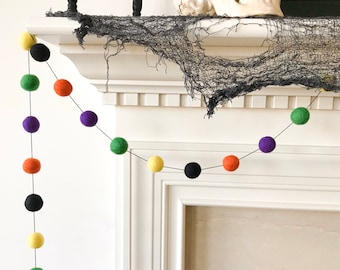 Witchy Halloween Felt Ball Garland, Purple Green Orange and Black Pom Pom Garland, Halloween Garland, Halloween Party Decor