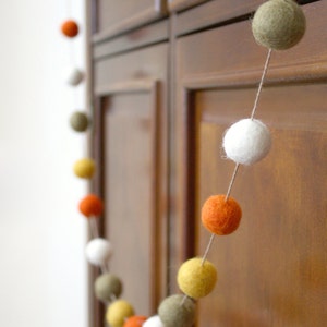 Thanksgiving Felt Ball Garland, Fall Decor, Orange Gold and Brown Pom Pom Garland, Autumn Decoration, Thanksgiving Felt Ball Bunting image 6