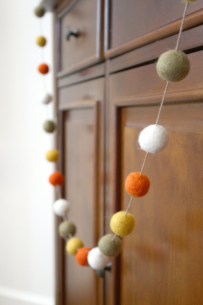 Thanksgiving Felt Ball Garland, Fall Decor, Orange Gold and Brown Pom Pom Garland, Autumn Decoration, Thanksgiving Felt Ball Bunting image 6