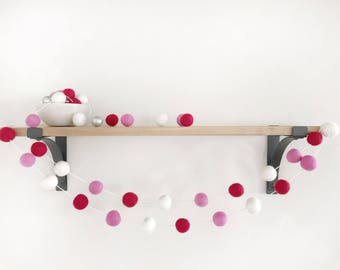 Valentines Day Felt Ball Garland, Red, Pink and White Pom Pom Garland, Banner, Party Decor