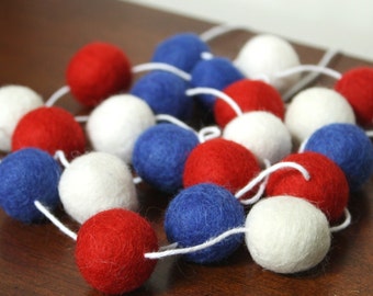 Fourth of July Garland, Felt Ball Garland, July 4th Decoration, Pom Pom Garland, Banner, 4th of July Party Decor