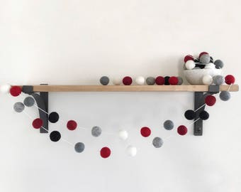 Christmas Plaid Felt Ball Garland, Holiday Pom Pom Garland, Christmas Decoration, Lumberjack Party Decor, Xmas Garland
