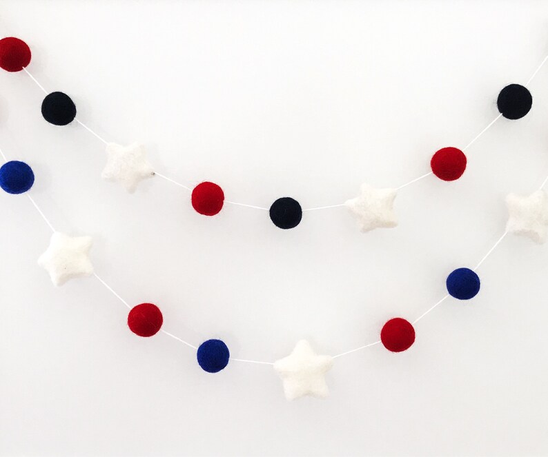 Estrellas 4 de julio Garland, Felt Ball Garland, 4 de julio Garland, Pom Pom Garland, Anerican Banner, Decoración de fiesta del 4 de julio imagen 5