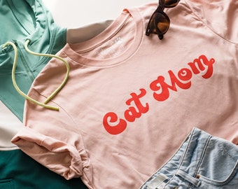Retro Cat Mom T-Shirt: Heather Peach, Soft Cotton Blend