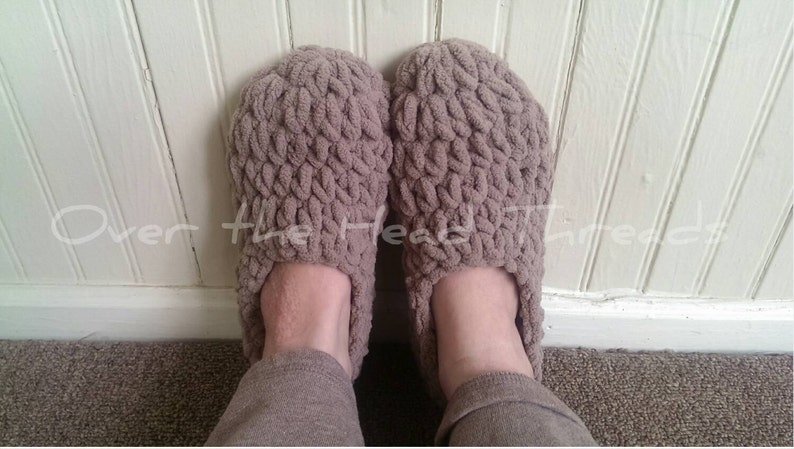 Oh So Plush House Slippers, blanket yarn, Crochet, slipper pattern, simple, beginner, chunky yarn, soft, cozy, quick, hygge, easy, pdf file image 3