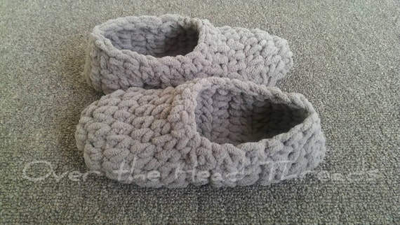 Bernat blanket yarn crochet patterns slippers