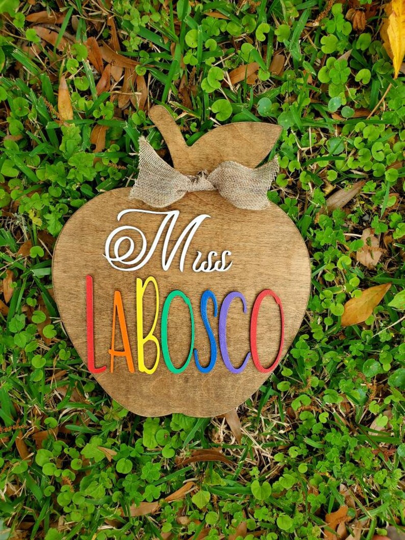 Teacher GiftTeacher apple signTeacher appreciationApple Teacher signTeacher desk signTeacher GiftTeacher Name SignTeacher best seller