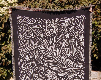Floral Lines Woven Throw Blanket