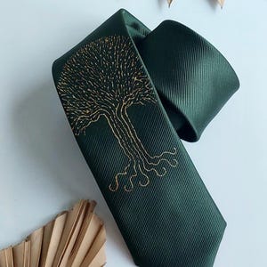 Cravatta albero oro verde, cravatta albero lotr