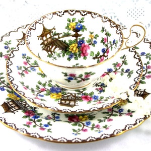 Aynsley Pagoda Pattern Lovely Trio, Bone English China made in 1960s